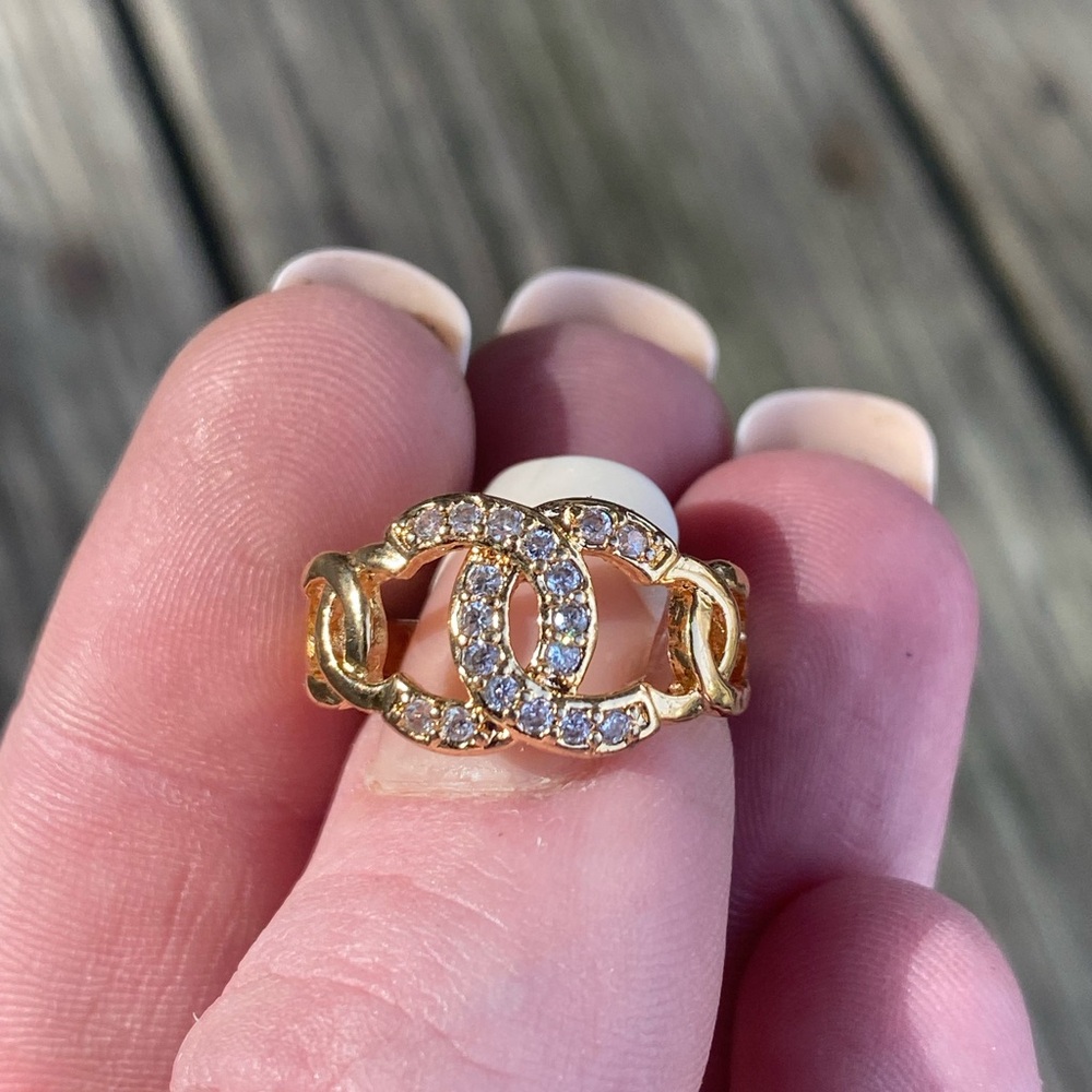 Designer Luxury Crystal Ring ✨ - Picture 7 of 14